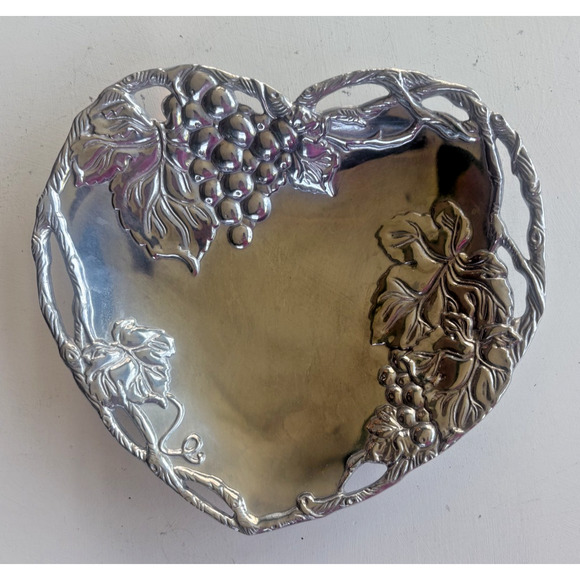 VTG Arthur Court Grapevine Heart Shape Cast Aluminum Tray Platter Bowl Dish Plat - Picture 1 of 4